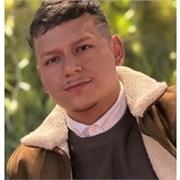 Profesor de educación primaria especializado en educación física con varios años de experiencia